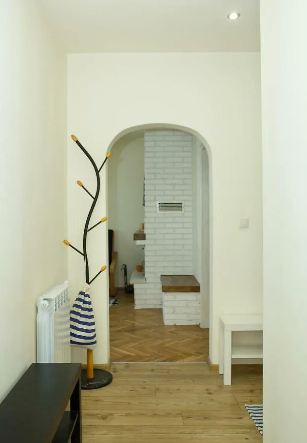 Just Like Home - New 1-Bdr Apt Near City Center Varna