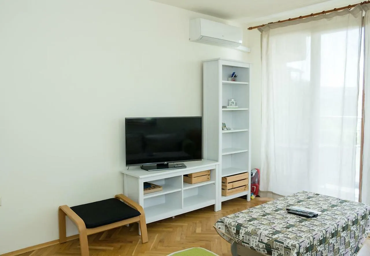 Apartment Just Like Home - New 1-Bdr Apt Near City Center Varna Bulgaria