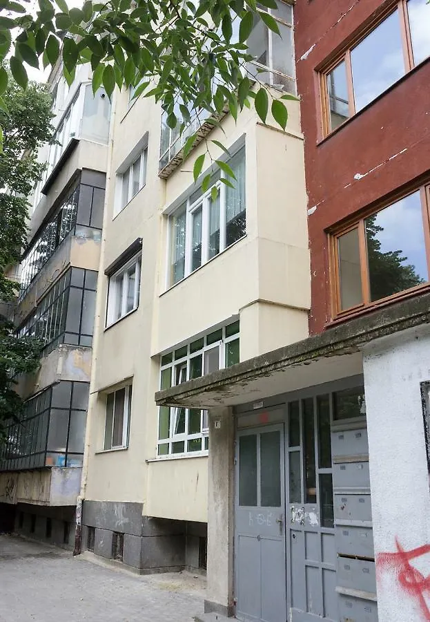 Just Like Home - New 1-Bdr Apt Near City Center Varna